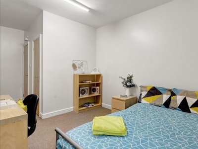 Room to rent in En-Suite Room, Guildhall Lane, Leicester LE1