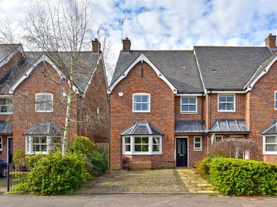 Semi-detached house to rent in Cambridge Road, Marlow, Buckinghamshire SL7