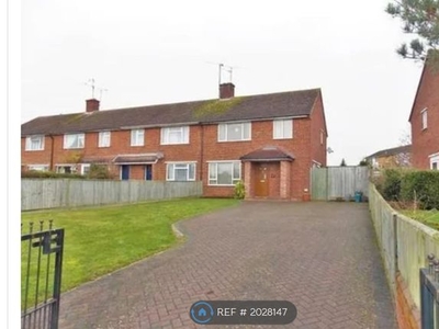 Semi-detached house to rent in Southcote Lane, Reading RG30