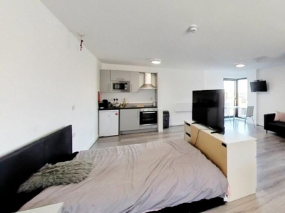 Studio flat for rent in Norfolk Street, Baltic Triangle, Liverpool, L1