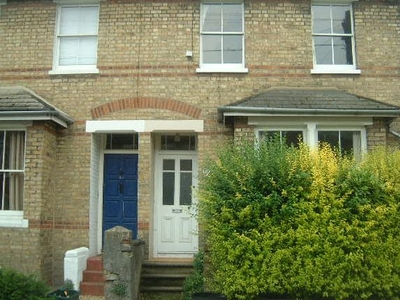 Terraced house to rent in Bullingdon Road, Cowley, East Oxford OX4