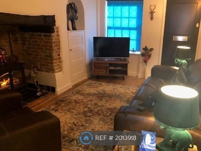 Terraced house to rent in Castle Street, Canterbury CT1