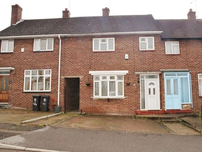 Terraced house to rent in Deepdene Road, Loughton IG10