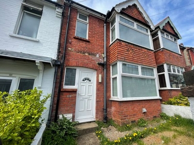 Terraced house to rent in Hollingdean Terrace, Brighton BN1