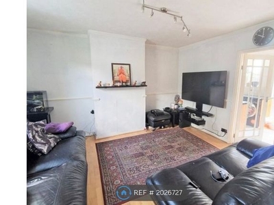 Terraced house to rent in West Road, Chadwell Heath, Romford RM6