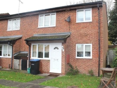 1 Bed House To Rent in Englefield Green, Surrey, TW20 - 537