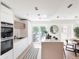 1 bedroom apartment for rent in Exchange Gardens, London, SW8