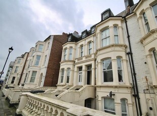 1 bedroom flat for rent in Alhambra Road, Southsea, PO4