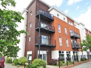 1 bedroom flat for rent in Havergate Way, Kennet Island, Reading, RG2