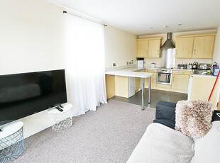 1 bedroom flat for rent in Heol Staughton, Dumballs Road, CF10