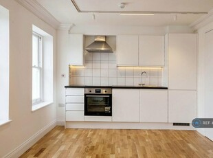 1 bedroom flat for rent in Homerton High Street, London, E9