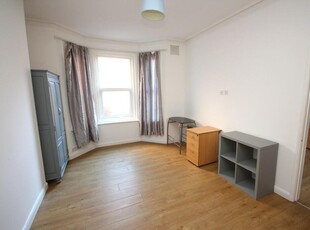 1 bedroom ground floor flat for rent in Alma Road, Bournemouth, BH9