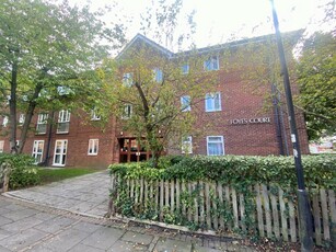1 bedroom ground floor flat for rent in Foyes Court, Southampton, SO15