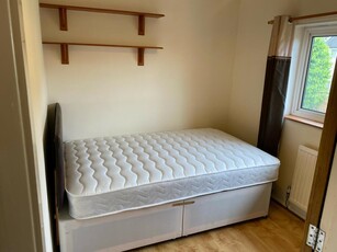 1 bedroom house share for rent in Rede Close, Room, OX3