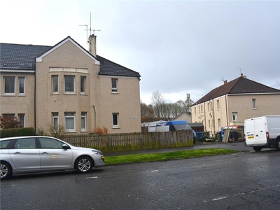 2 bed upper flat for sale in Paisley