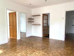 2 bedroom apartment for rent in Didsbury Court, Wilmslow Road, Didsbury M20 6AD, M20