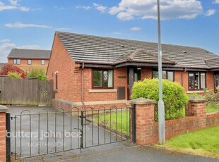 2 bedroom Bungalow for sale in Northwich