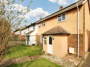 2 Bedroom End Of Terrace House For Sale In Basildon, Essex