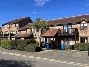 2 bedroom flat for rent in Catalina Drive, Poole BH15 , BH15