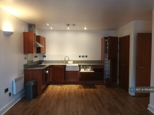 2 bedroom flat for rent in Isaac Way, Manchester, M4