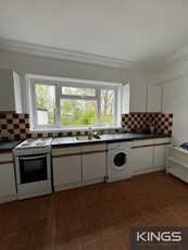2 bedroom flat for rent in Lawn Road, Southampton, SO17
