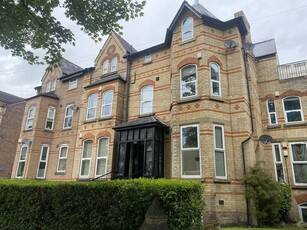 2 bedroom flat for rent in Mayfield Road, Whalley Range, M16