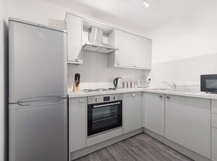 2 bedroom flat for rent in Panmure Place, Tollcross, Edinburgh, EH3
