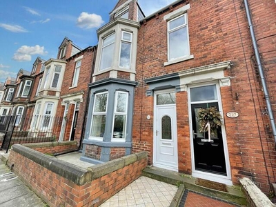 2 Bedroom Ground Floor Flat For Sale In South Shields, Tyne And Wear