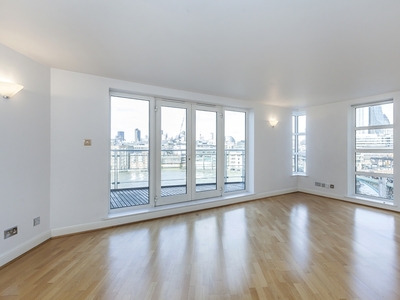 2 bedroom property to let in Benbow House 24 New Globe Walk London SE1