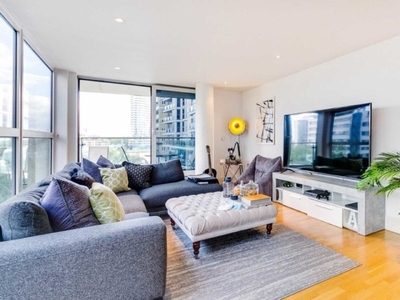 2 bedroom property to let in Imperial Wharf London SW6