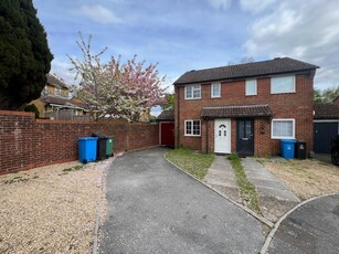 2 bedroom semi-detached house for rent in Stockbridge Close, Canford Heath, Poole, BH17
