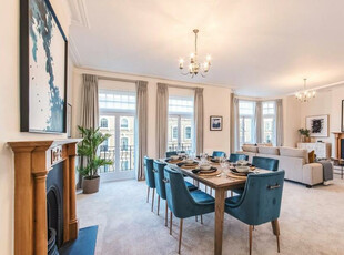 3 bedroom apartment for rent in Gloucester Square, Hyde Park, London, W2