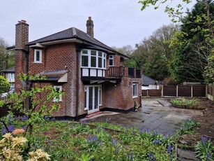 3 bedroom detached house for rent in Spinney Road, Manchester, M23