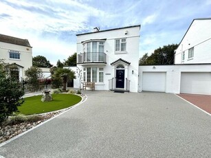 3 Bedroom Detached House For Sale In Bexhill On Sea