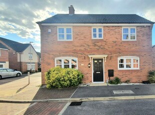 3 bedroom detached house for sale in Knightwood Road, Barkbythorpe, Leicester, LE4