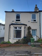 3 bedroom end of terrace house for rent in Ryeworth Road, Charlton Kings, Cheltenham, GL52