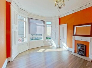 3 bedroom flat for rent in Montgomery Street, Edinburgh, Midlothian, EH7