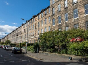 3 bedroom flat for rent in Rankeillor Street, Newington, Edinburgh, EH8