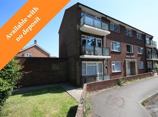 3 bedroom flat for rent in West End Road, Bitterne, Southampton, Hampshire, SO18