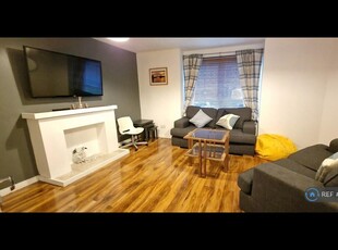 3 bedroom flat for rent in Yorkhill Street, Glasgow, G3