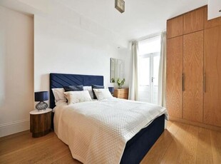 3 Bedroom Flat For Sale In Earls Court, London