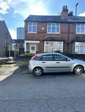 3 bedroom house for rent in Russell Road, NOTTINGHAM, NG7