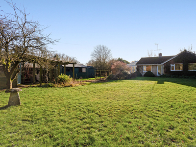 3 bedroom property for sale in Stitchings Lane, Pewsey, SN9