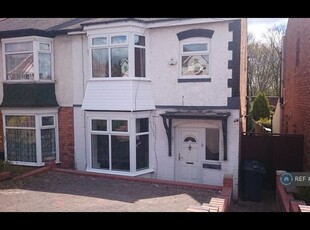 3 bedroom semi-detached house for rent in Stechford Road, Birmingham, B34