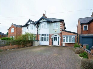 3 bedroom semi-detached house for sale in Aylestone Lane, Wigston, Leicester, LE18