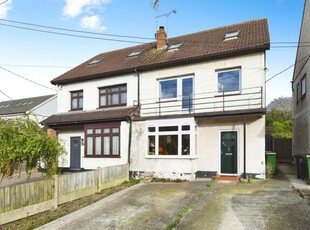 3 Bedroom Semi-detached House For Sale In Rayleigh, Essex