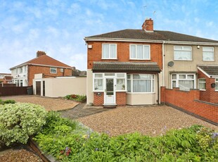 3 bedroom semi-detached house for sale in Temple Road, Leicester, Leicestershire, LE5