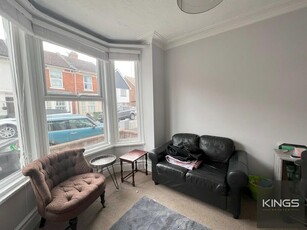 3 bedroom terraced house for rent in Pretoria Road, Southsea, PO4