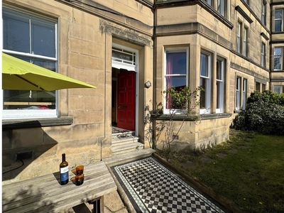 4 bed maindoor flat for sale in Marchmont