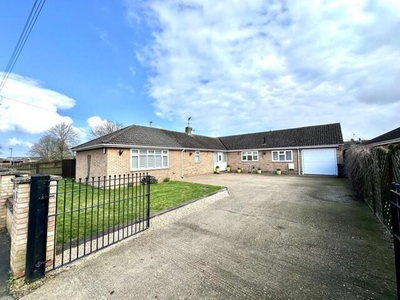 4 Bedroom Bungalow Ely Ely